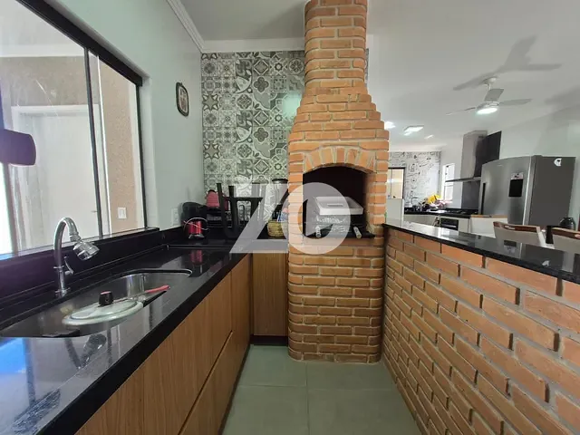 Casa com 264m² 3 quartos e 2 banheiros, à venda, no bairro Parque São Geraldo em Bauru