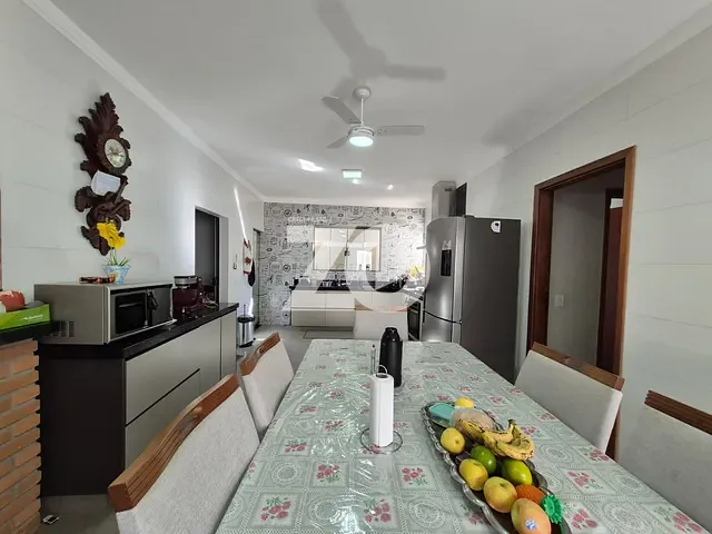 Casa com 264m² 3 quartos e 2 banheiros, à venda, no bairro Parque São Geraldo em Bauru