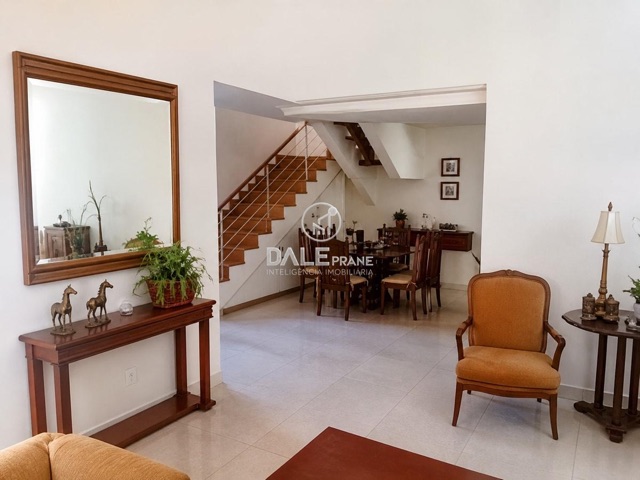 Casa com 400m² 4 quartos e 5 banheiros, à venda, no bairro Setor Habitacional Tororó (Jardim Botânico) em Brasília
