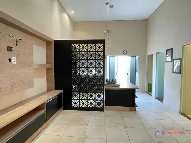 Casa 2 quartos e 1 banheiro, para alugar, no bairro Jardim Ypê em Três Lagoas