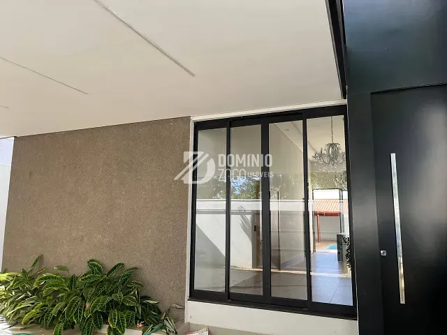 Casa com 400m² 3 quartos e 4 banheiros, à venda, no bairro Fabrício em Uberaba