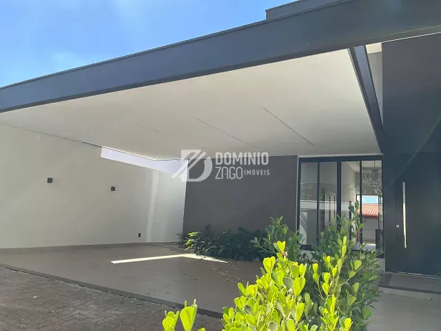 Casa com 400m² 3 quartos e 4 banheiros, à venda, no bairro Fabrício em Uberaba