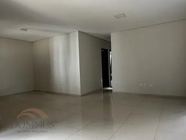 Casa com 330m² 3 quartos e 2 banheiros, à venda, no bairro Imbaúbas em Ipatinga