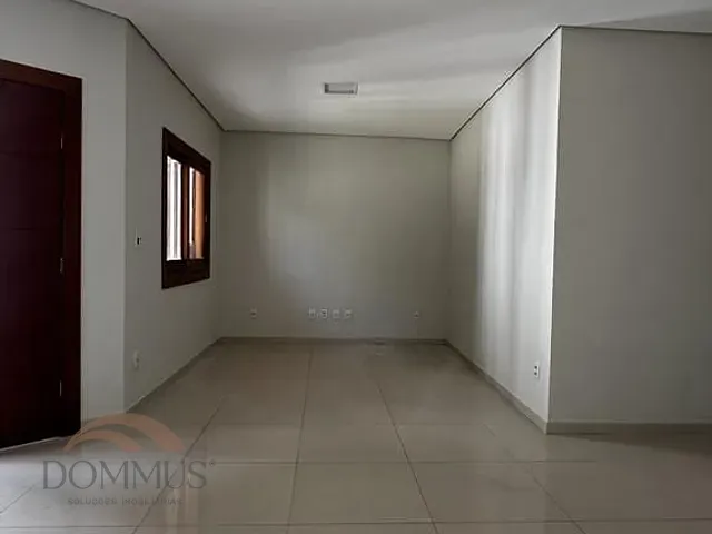 Casa com 330m² 3 quartos e 2 banheiros, à venda, no bairro Imbaúbas em Ipatinga
