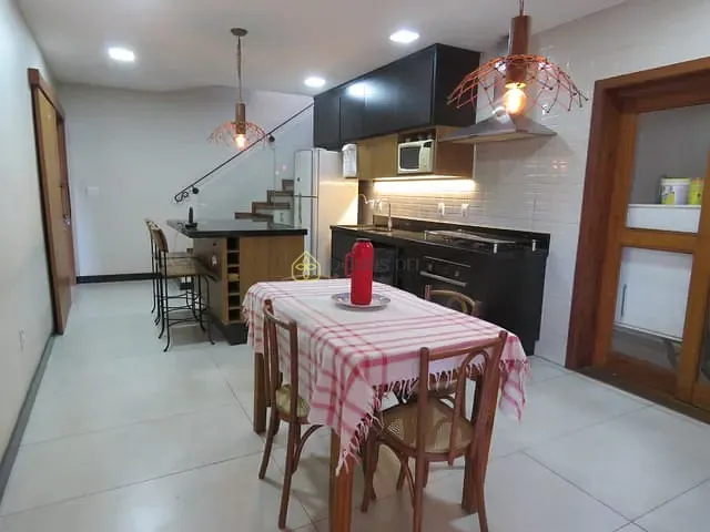 Casa com 280m² 4 quartos e 4 banheiros, à venda, no bairro Vila Santa Cecília em Volta Redonda