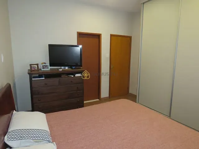 Casa com 280m² 4 quartos e 4 banheiros, à venda, no bairro Vila Santa Cecília em Volta Redonda