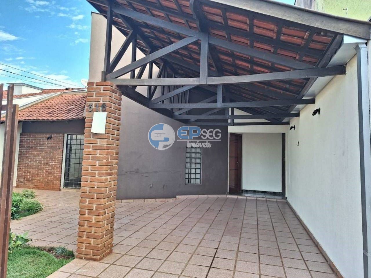 Casa, 3 quartos, 156 m² - Foto 2