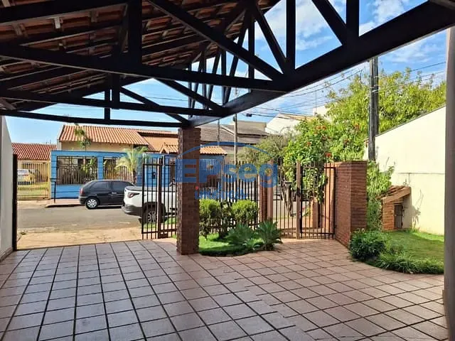 Casa com 250m² 3 quartos e 3 banheiros, à venda, no bairro Jardim Tarumã em Londrina