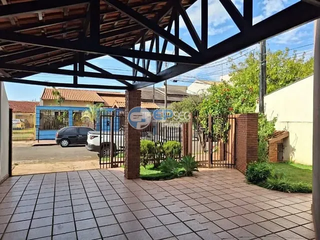 Casa com 250m² 3 quartos e 3 banheiros, à venda, no bairro Jardim Tarumã em Londrina