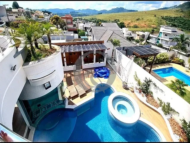 Casa com 671m² 4 quartos e 6 banheiros, à venda, no bairro Tanque em Atibaia