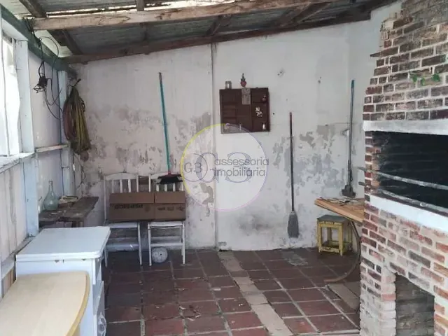 Casa 4 quartos e 3 banheiros, à venda, no bairro Porto em Pelotas