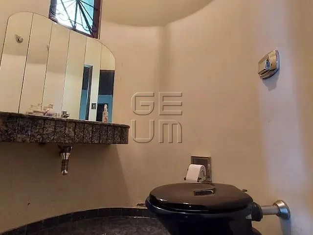 Casa com 936m² 3 quartos e 4 banheiros, à venda, no bairro Parque do Lago Juliana em Londrina