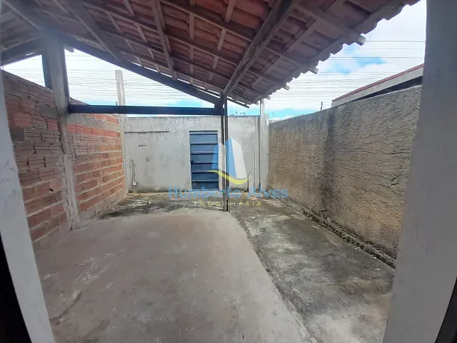 Casa 1 quarto e 1 banheiro, para alugar, no bairro Felícia em Vitória da Conquista