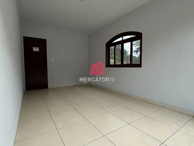 Casa 6 quartos e 4 banheiros, à venda, no bairro Progresso em Blumenau