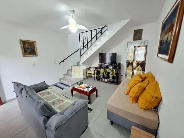Casa 2 quartos e 3 banheiros, à venda, no bairro Indaiá em Caraguatatuba