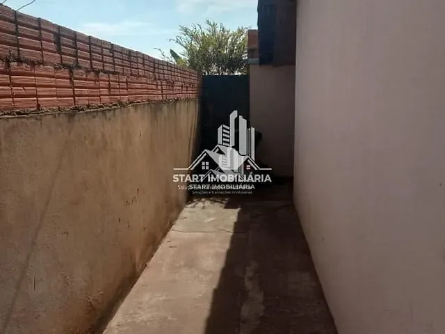 Casa com 250m² 2 quartos e 1 banheiro, à venda, no bairro Jayme Bigelli em Pederneiras
