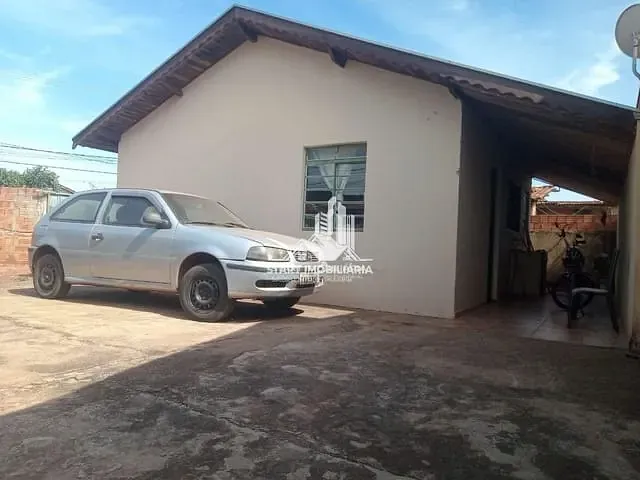 Casa com 250m² 2 quartos e 1 banheiro, à venda, no bairro Jayme Bigelli em Pederneiras