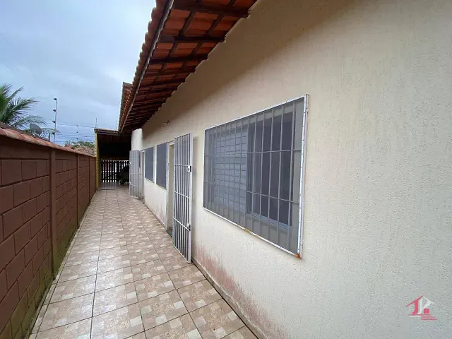 Casa com 157m² 2 quartos e 1 banheiro, à venda, no bairro Belas Artes em Itanhaém