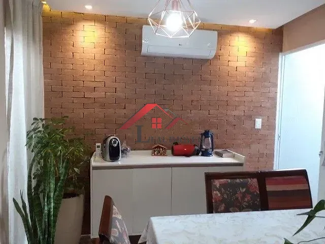 Casa com 240m² 3 quartos e 3 banheiros, à venda, no bairro Vila Lucinda em Santo André
