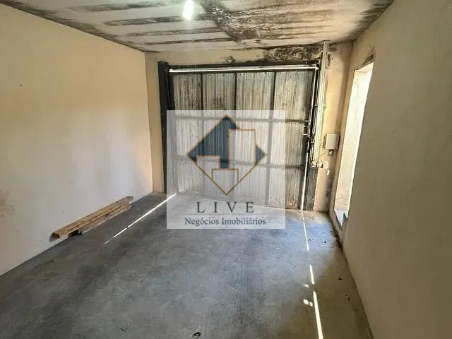 Casa com 380m² 4 quartos e 3 banheiros, à venda, no bairro Vila Santana em Valinhos