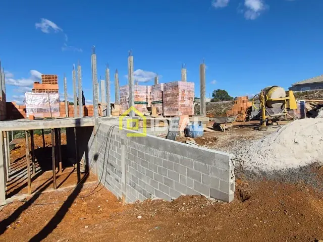 Casa 3 quartos e 1 banheiro, à venda, no bairro Santa Terezinha em Concórdia