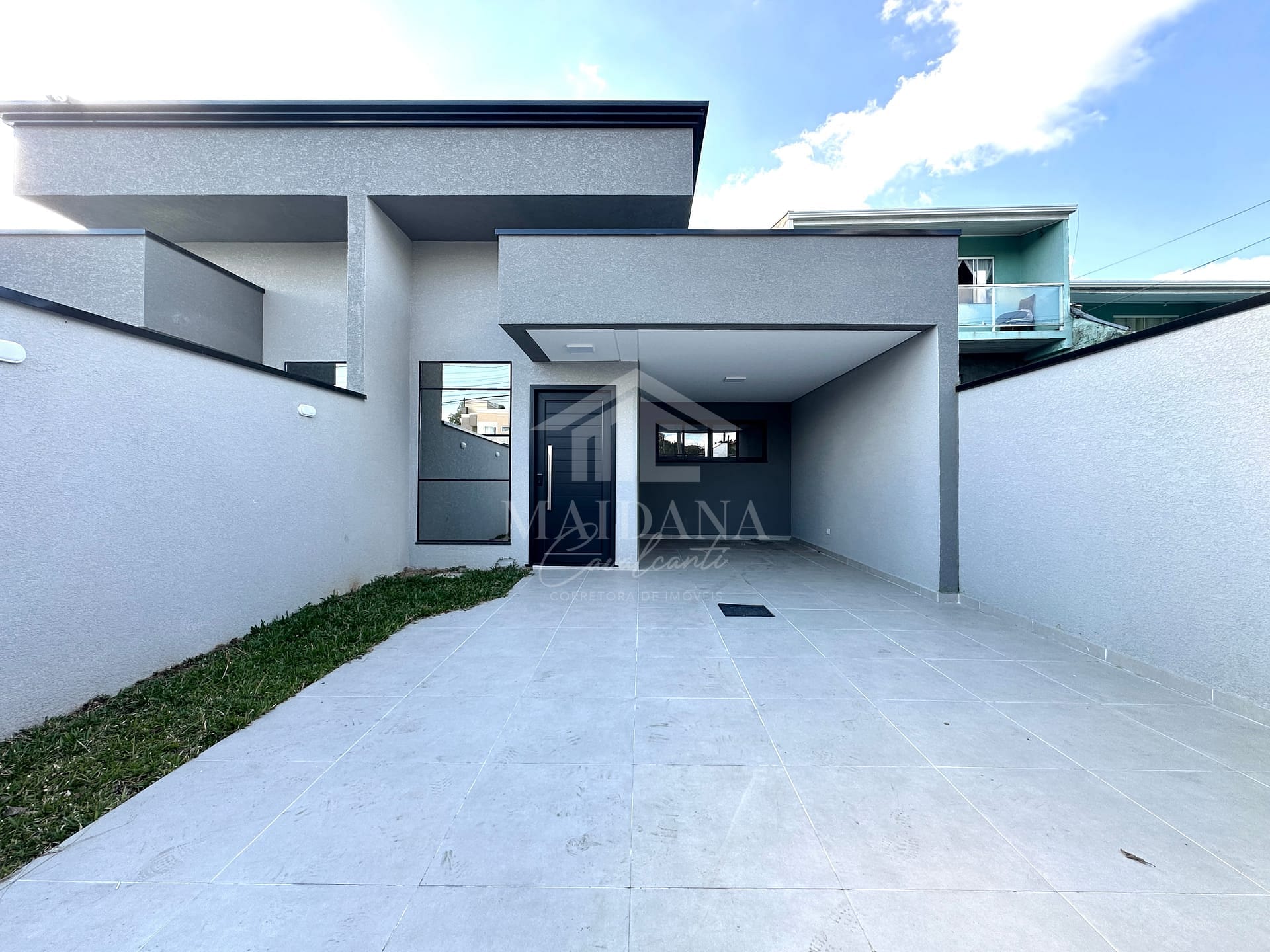 Casa à venda com 3 quartos, 97m² - Foto 2