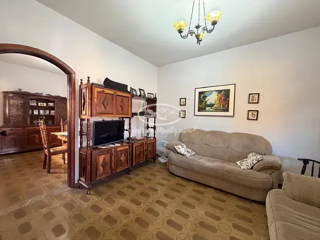 Casa com 360m² 3 quartos e 2 banheiros, à venda, no bairro Morada da Colina em Resende