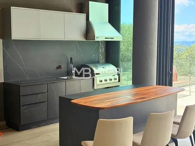 Casa 5 quartos e 7 banheiros, à venda ou para alugar, no bairro Alphaville em Santana de Parnaíba