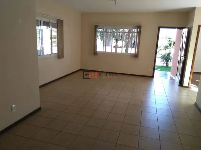 Casa com 405m² 4 quartos e 4 banheiros, à venda, no bairro Terra Bonita em Londrina