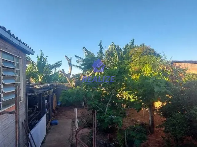Casa com 400m² 3 quartos e 2 banheiros, à venda, no bairro Jardim Brasil em Botucatu