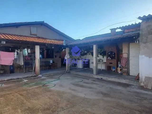 Casa com 400m² 3 quartos e 2 banheiros, à venda, no bairro Jardim Brasil em Botucatu