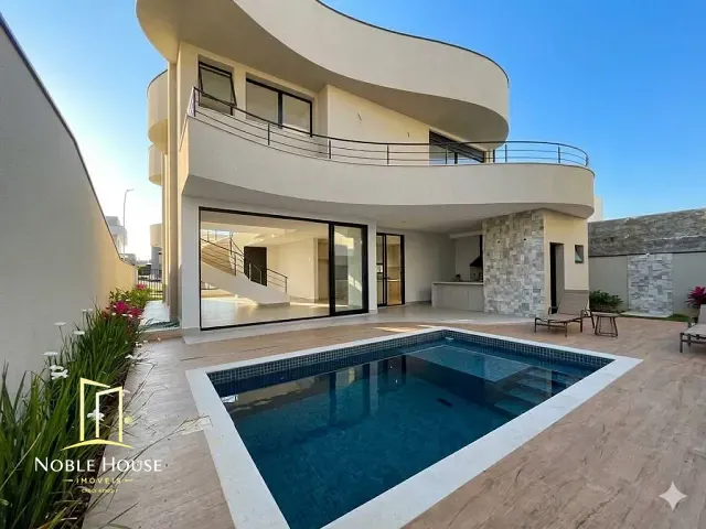 Casa com 360m² 3 quartos e 3 banheiros, à venda, no bairro Roncáglia em Valinhos