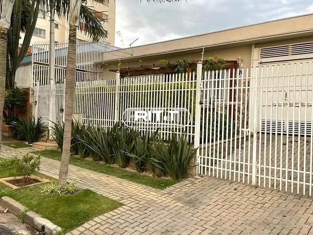 Casa com 253m² 3 quartos e 2 banheiros, à venda, no bairro Vila Rossi Borghi e Siqueira em Campinas