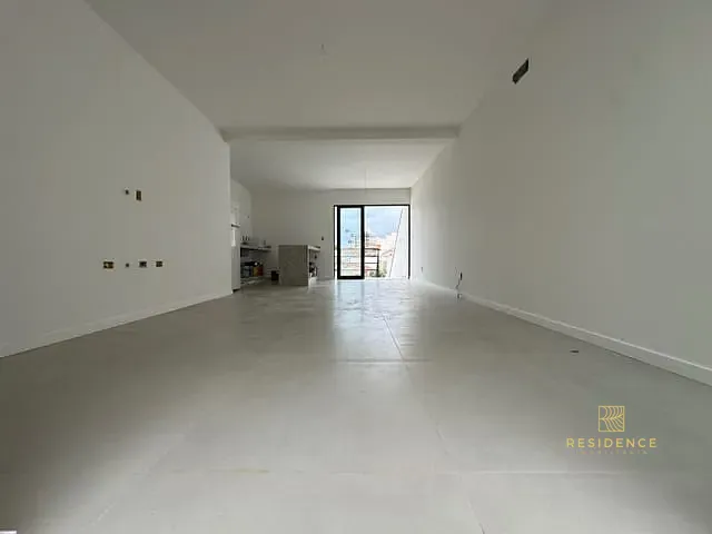Casa 3 quartos e 4 banheiros, à venda, no bairro Village Santa Helena em Volta Redonda