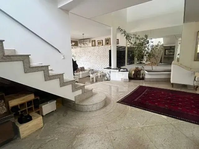 Casa com 420m² 3 quartos e 4 banheiros, à venda ou para alugar, no bairro Terras de Santana II em Londrina