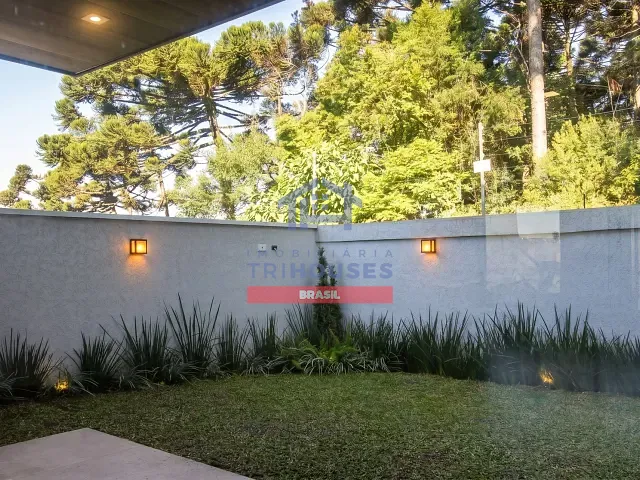 Casa 3 quartos e 3 banheiros, à venda, no bairro Santa Cândida em Curitiba