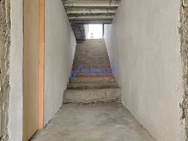Casa com 200m² 2 quartos e 1 banheiro, à venda, no bairro Jardim Santo Antônio da Boa Vista em Jacareí