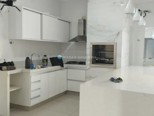 Casa com 280m² 3 quartos e 5 banheiros, à venda, no bairro Residencial Vilage Dama Rio Preto em São José do Rio Preto