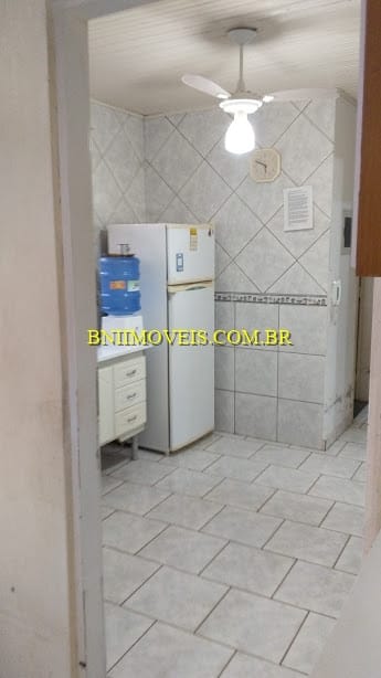 Casa à venda com 2 quartos, 120m² - Foto 7
