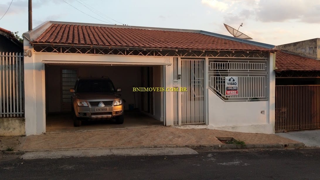 Casa à venda com 2 quartos, 120m² - Foto 2