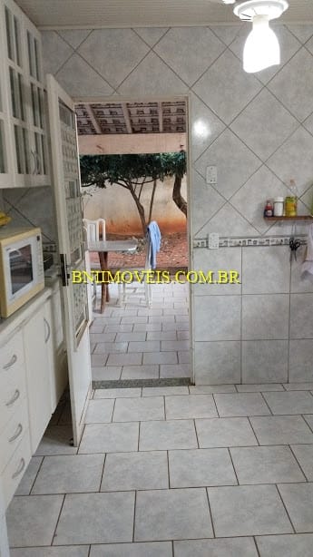 Casa à venda com 2 quartos, 120m² - Foto 9