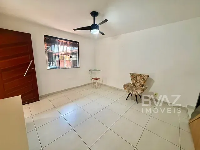 Casa 3 quartos e 1 banheiro, à venda ou para alugar, no bairro Jardim Caiçara em Cabo Frio