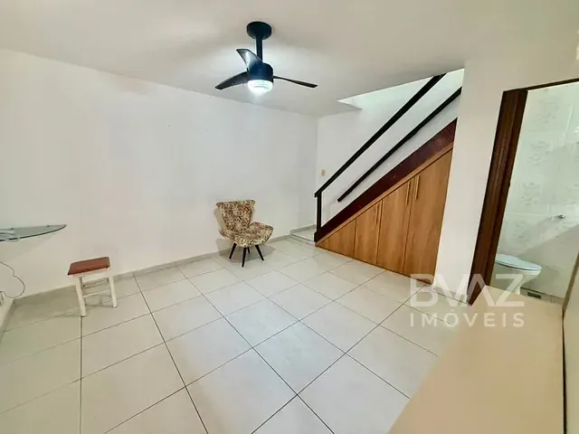 Casa 3 quartos e 1 banheiro, à venda ou para alugar, no bairro Jardim Caiçara em Cabo Frio