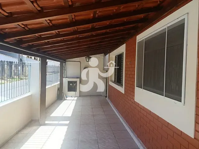 Casa com 200m² 3 quartos e 2 banheiros, à venda, no bairro Centro em São Pedro