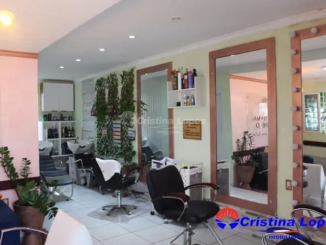 Casa com 300m² 5 quartos e 5 banheiros, à venda, no bairro Aeroporto em Teresina