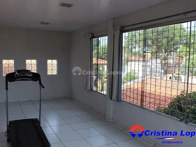 Casa com 300m² 5 quartos e 5 banheiros, à venda, no bairro Aeroporto em Teresina