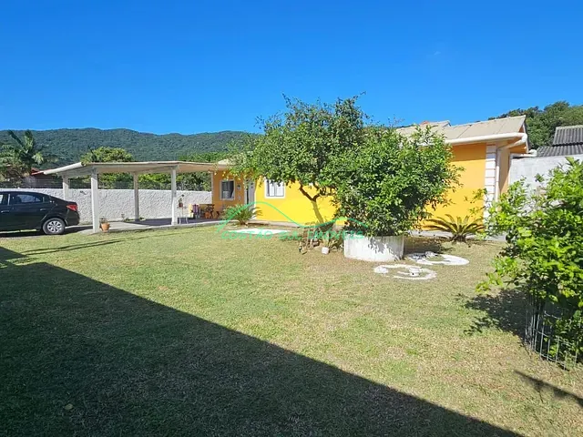 Casa com 446m² 3 quartos e 2 banheiros, à venda, no bairro Ribeirão da Ilha em Florianópolis