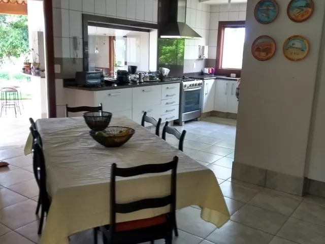 Casa com 6500m² 4 quartos e 10 banheiros, à venda, no bairro Park Way em Brasília
