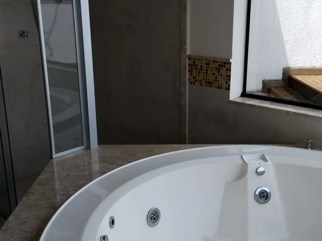 Casa com 6500m² 4 quartos e 10 banheiros, à venda, no bairro Park Way em Brasília