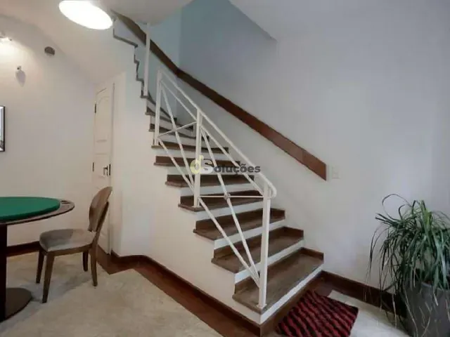 Casa 5 quartos e 3 banheiros, à venda ou para alugar, no bairro Alto de Pinheiros em São Paulo